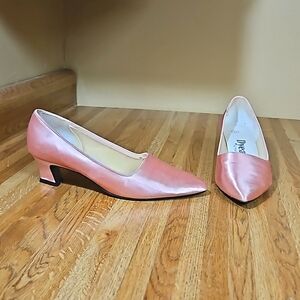 Dyeables By Highlights Pink Low Heels 8.5